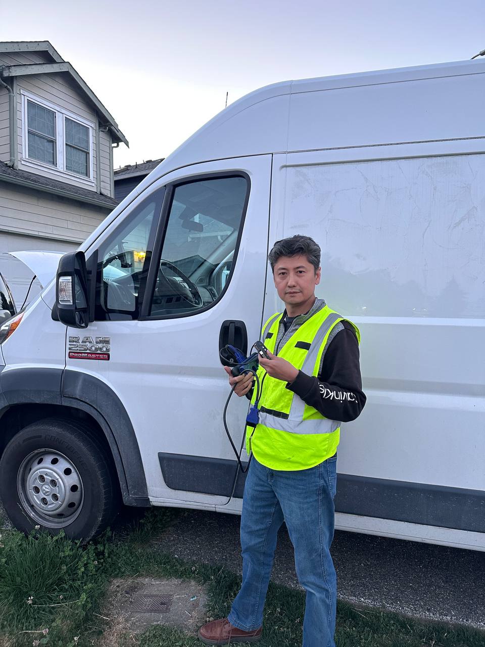 Artisan Locksmith mobile technician with service van in Snohomish, Washington